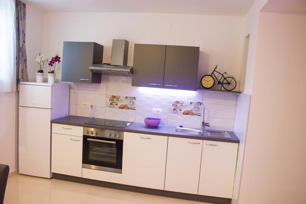 Apartments Svoboda スプリト 部屋 写真